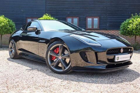 Jaguar F-Type 5.0 V8 R AWD 47
