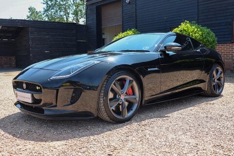 Jaguar F-Type 5.0 V8 R AWD 53