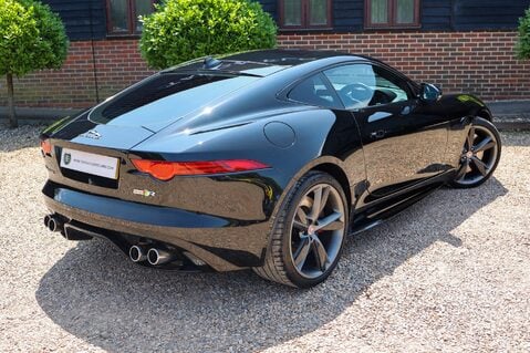 Jaguar F-Type 5.0 V8 R AWD 67