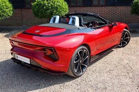 MG Cyberster GT 77kWh Convertible 65