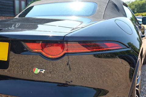 Jaguar F-Type 5.0 V8 R AWD CONVERTIBLE 49