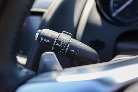 Jaguar F-Type 5.0 V8 R AWD CONVERTIBLE 33