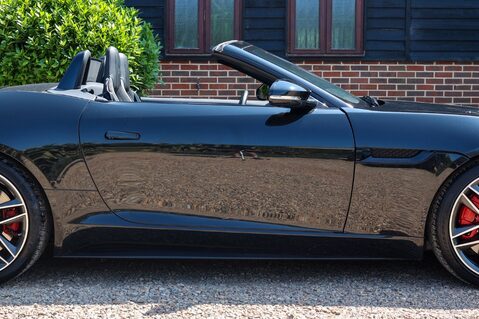 Jaguar F-Type 5.0 V8 R AWD CONVERTIBLE 51