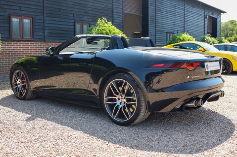 Jaguar F-Type 5.0 V8 R AWD CONVERTIBLE 62