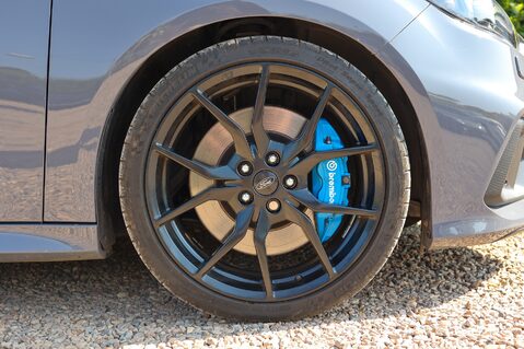 Ford Focus 2.3 RS 12