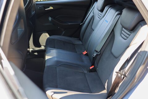 Ford Focus 2.3 RS 33