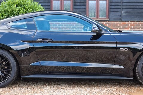 Ford Mustang GT 5.0 V8 MANUAL 12