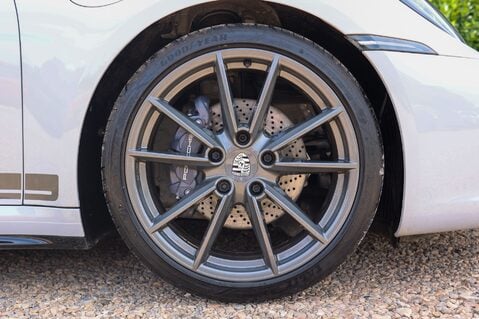 Porsche 911 CARRERA T 3.0 PDK 13
