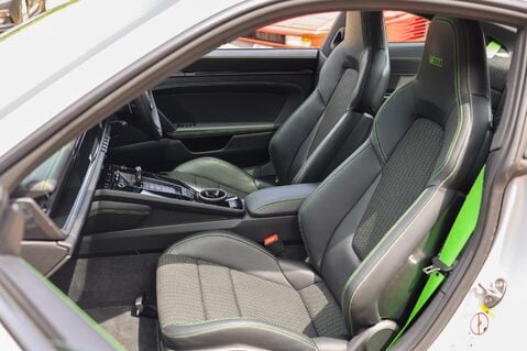 Porsche 911 CARRERA T 3.0 PDK 15