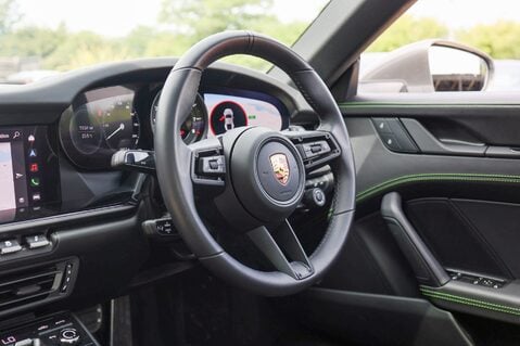 Porsche 911 CARRERA T 3.0 PDK 16