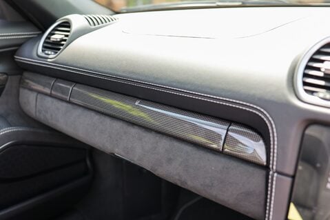 Porsche 718 Boxster GTS 4.0 PDK 37