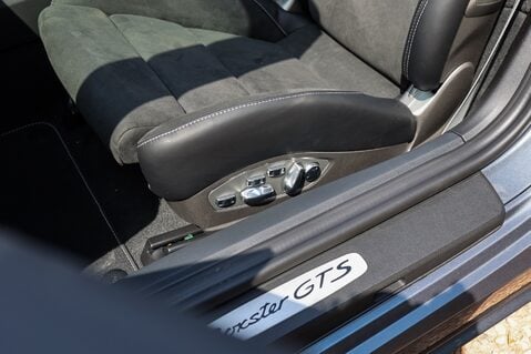 Porsche 718 Boxster GTS 4.0 PDK 13