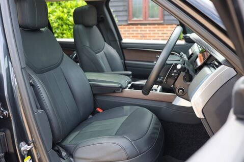 Land Rover Range Rover SE 3.0 P460E 38.2kWh 3