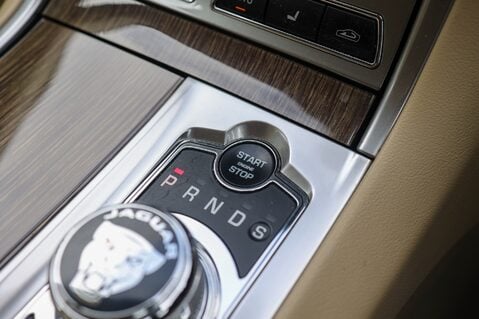 Jaguar XF 2.2 D PREMIUM LUXURY SPORTBRAKE 29
