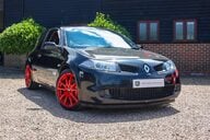 Renault Megane RENAULTSPORT F1 TEAM R26.R 40