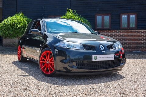 Renault Megane RENAULTSPORT F1 TEAM R26.R 40