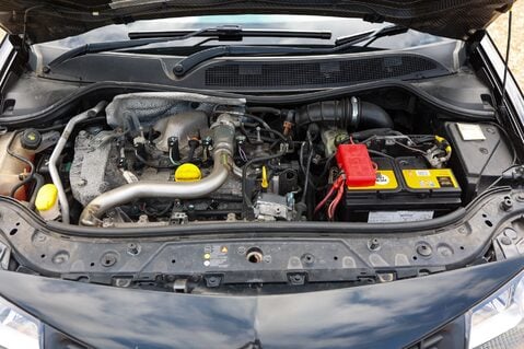 Renault Megane RENAULTSPORT F1 TEAM R26.R 46