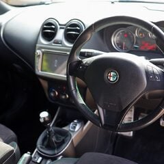 Alfa Romeo Mito 1.4 MULTIAIR TURBO QUADRIFOGLIO VERDE 2