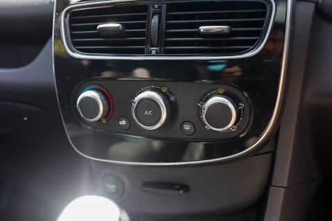 Renault Clio DYNAMIQUE NAV 0.9 TCE ECO 19