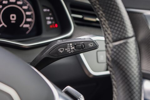 Audi RS6 AVANT 4.0 TFSI QUATTRO VORSPRUNG MHEV 28