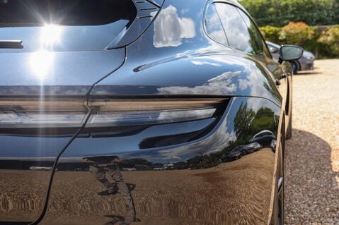 Porsche Taycan TURBO S SPORT TURISMO 46