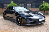 Porsche Taycan TURBO S SPORT TURISMO 7