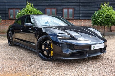 Porsche Taycan TURBO S SPORT TURISMO 7