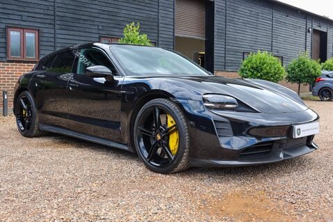 Porsche Taycan TURBO S SPORT TURISMO 51