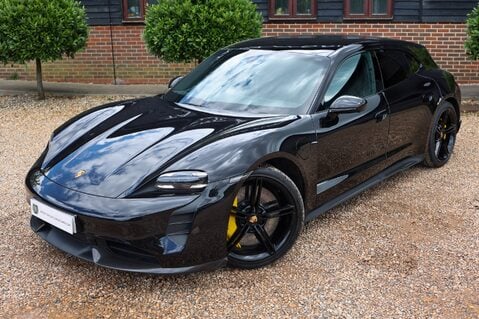 Porsche Taycan TURBO S SPORT TURISMO 56
