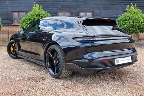 Porsche Taycan TURBO S SPORT TURISMO 57