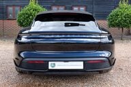 Porsche Taycan TURBO S SPORT TURISMO 10