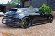 Porsche Taycan TURBO S SPORT TURISMO 61