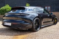 Porsche Taycan TURBO S SPORT TURISMO 64