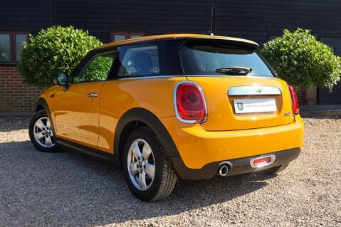 Mini Hatch ONE 1.2 MANUAL (PEPPER PACK) 2