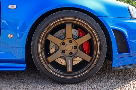 Nissan Skyline R34 GT-R V SPEC 2.6 13
