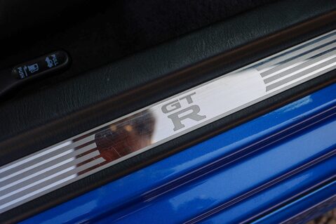 Nissan Skyline R34 GT-R V SPEC 2.6 24
