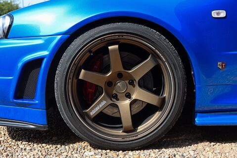 Nissan Skyline R34 GT-R V SPEC 2.6 16