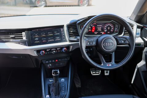 Audi A1 SPORTBACK 1.0 TFSI S LINE 30 S-TRONIC 3