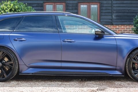 Audi RS6 AVANT 4.0 TFSI QUATTRO CARBON BLACK MHEV 11