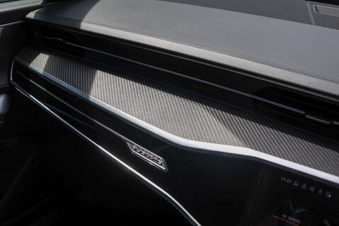 Audi RS6 AVANT 4.0 TFSI QUATTRO CARBON BLACK MHEV 39