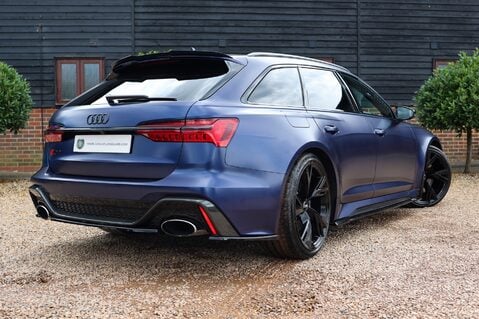 Audi RS6 AVANT 4.0 TFSI QUATTRO CARBON BLACK MHEV 64