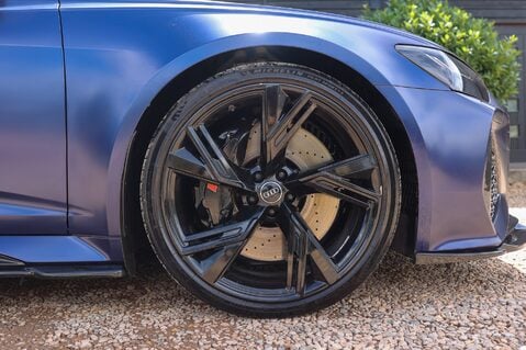 Audi RS6 AVANT 4.0 TFSI QUATTRO CARBON BLACK MHEV 13