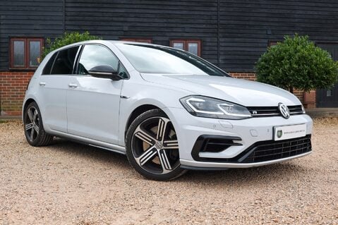 Volkswagen Golf R 2.0 TSI 4MOTION DSG 24
