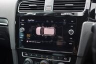 Volkswagen Golf R 2.0 TSI 4MOTION DSG 9