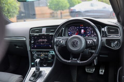 Volkswagen Golf R 2.0 TSI 4MOTION DSG 12