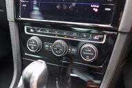 Volkswagen Golf R 2.0 TSI 4MOTION DSG 11