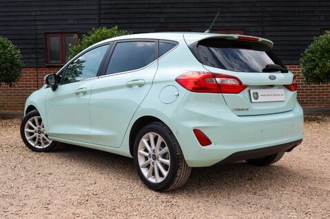 Ford Fiesta B AND O PLAY TITANIUM 1.0 45