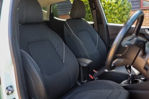 Ford Fiesta B AND O PLAY TITANIUM 1.0 3