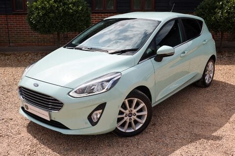 Ford Fiesta B AND O PLAY TITANIUM 1.0 42