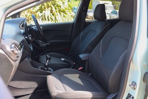 Ford Fiesta B AND O PLAY TITANIUM 1.0 14
